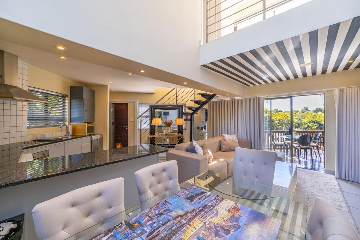 Stunning Modern 3 Bedroom Duplex For Sale in Prime location - Photo 5