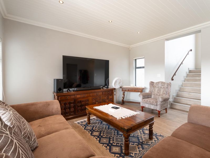 3 Bedroom Duplex Townhouse in Kleine Parys Estate 2 - Photo 5