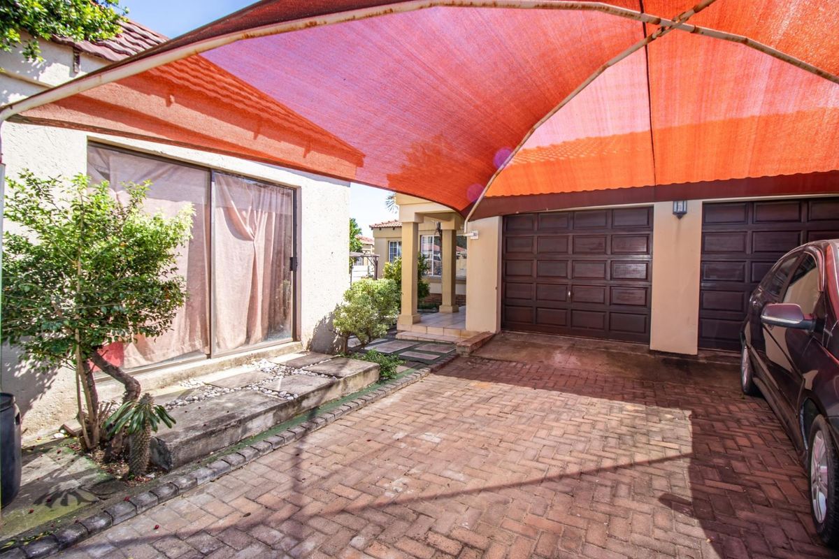 Family Home In Estate - Close To Everything - Photo 5