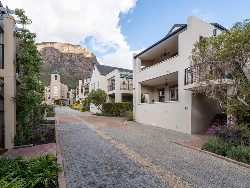 Stylish living in the Winelands at L'Ermitage Chateau and Villas - Photo 1