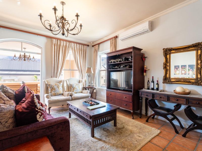 Stylish living in the Winelands at L'Ermitage Chateau and Villas - Photo 4