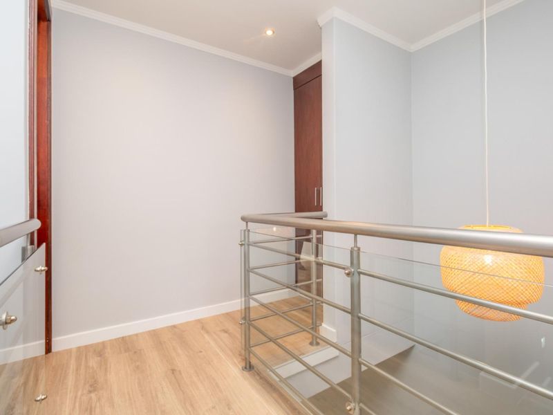 Urban living at its best! Townhouse in superb location on the Hyde Park border. - Photo 10