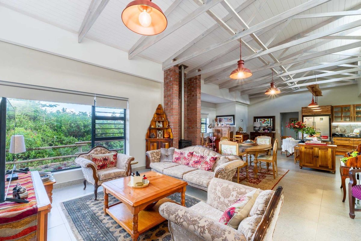 Brand- new luxury coastal residence with stunning ocean views - Photo 4