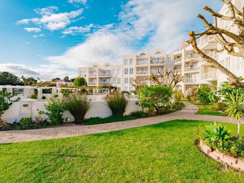 Modern North-Facing Apartment with True Island Living in Harbour Island - Photo 1