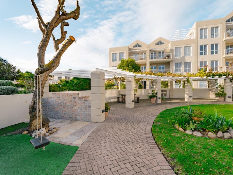 Modern North-Facing Apartment with True Island Living in Harbour Island - Photo 7