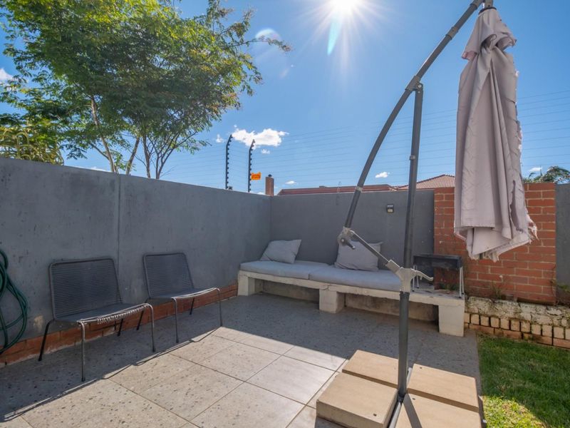 Townhouse Under Offer in Pinehaven Krugersdorp - Photo 9