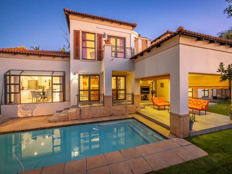 Elegant 5-bedroom Tuscan beauty - Photo 4