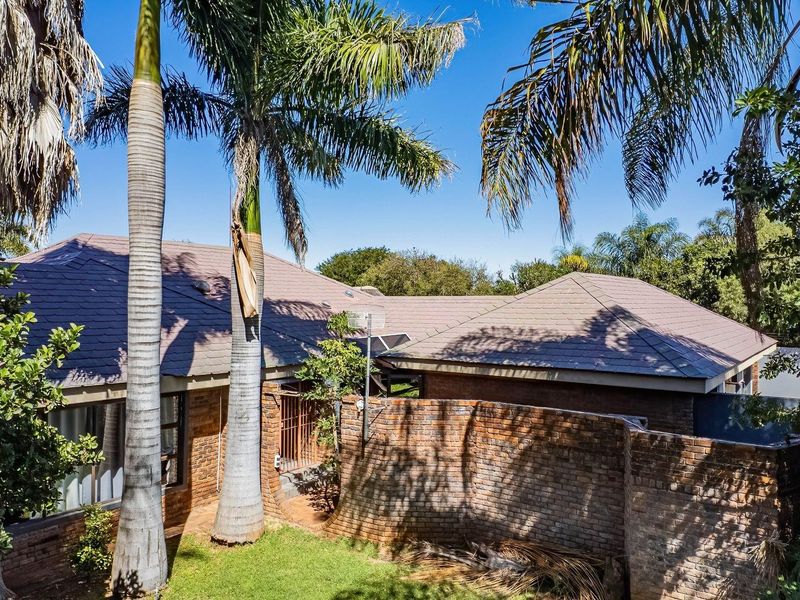 Versatile Property with Exceptional Office and Investment Potential - Photo 4