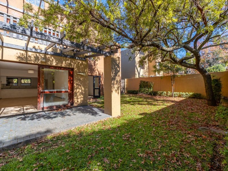 Sunny Garden Retreat in the Heart of Lonehill - Photo 2