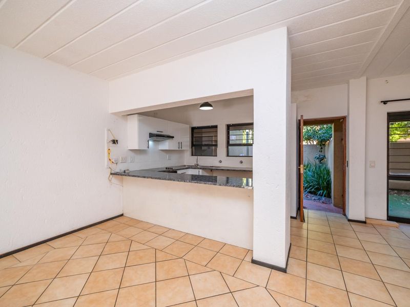 Sunny Garden Retreat in the Heart of Lonehill - Photo 9