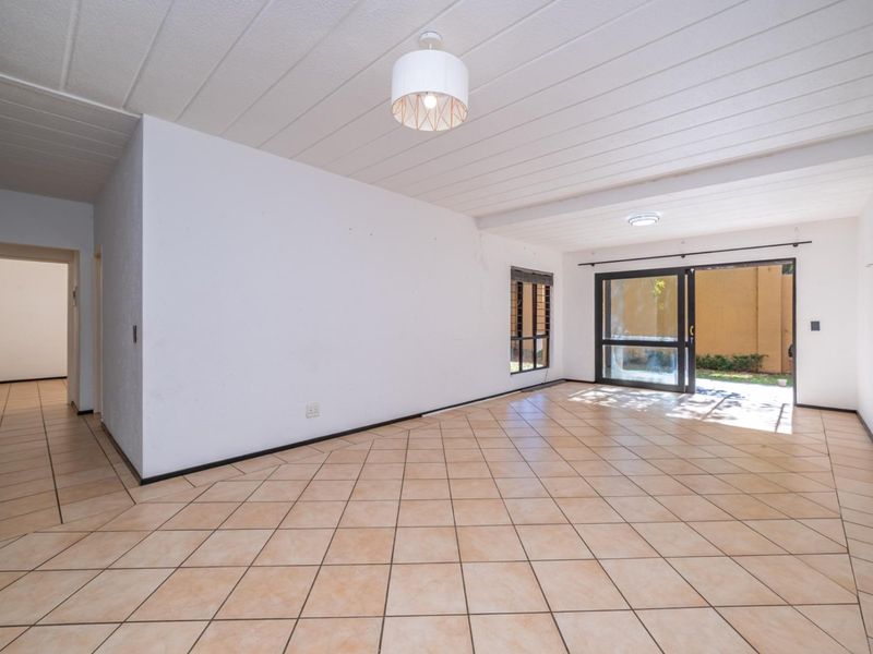 Sunny Garden Retreat in the Heart of Lonehill - Photo 6