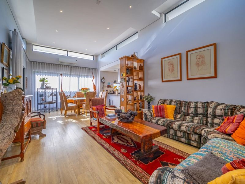 Elegant Single Storey 3 Bedroom Residence in Steyn City - Photo 5