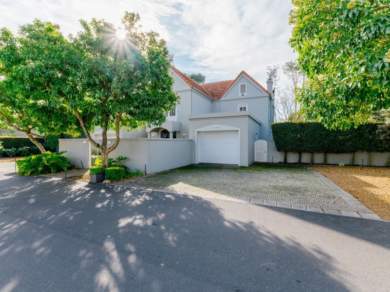 North Facing Beauty on a Large Plot - Photo 8