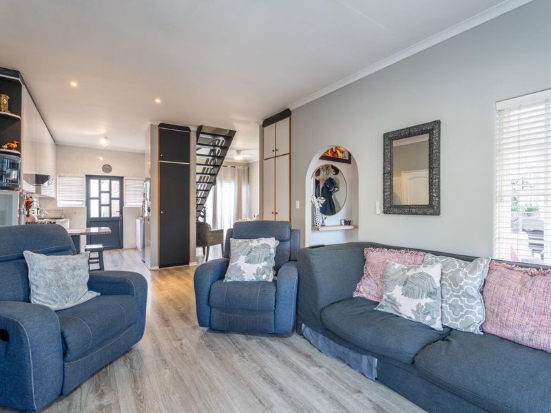 House Under Offer in Greenways Golf Estate Strand - Photo 9