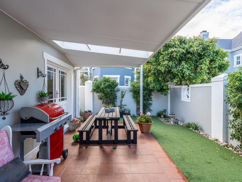 House Under Offer in Greenways Golf Estate Strand - Photo 3