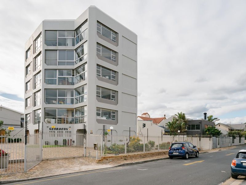 Three Bedroom Apartment - Strand North - Strand - Photo 1