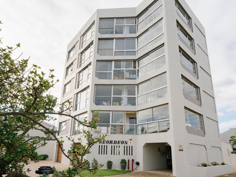 Three Bedroom Apartment - Strand North - Strand - Photo 3