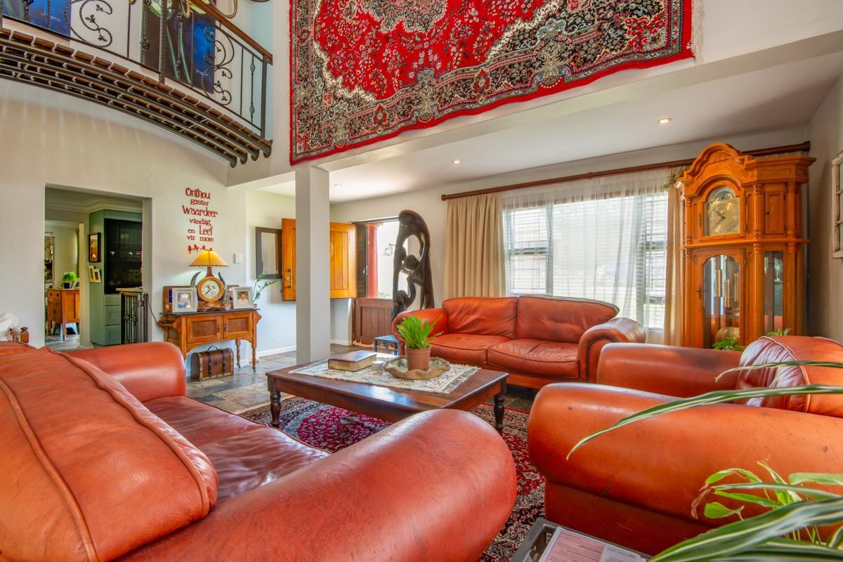 House For Sale in Stilbaai Wes, Stilbaai, Western Cape - Photo 5