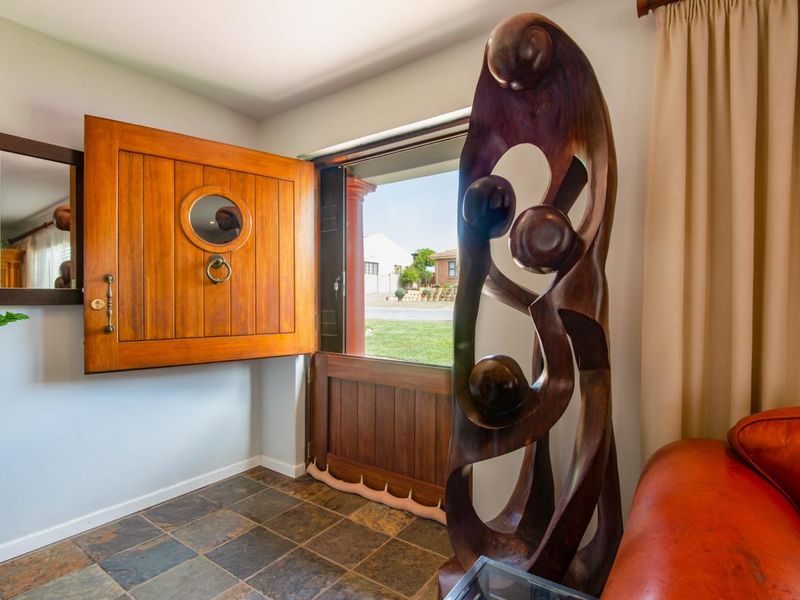 House For Sale in Stilbaai Wes, Stilbaai, Western Cape - Photo 3