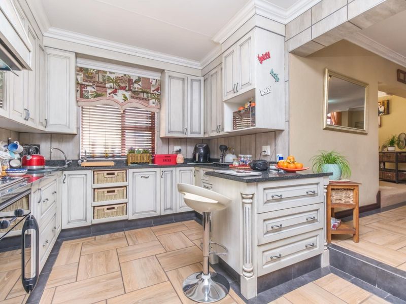 A Rare Opportunity to Own Timeless Elegance with Panoramic Views and Modern Comforts - Photo 5