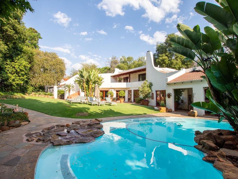 Hotel For Sale in Sandton Central, Sandton, Gauteng - Photo 1