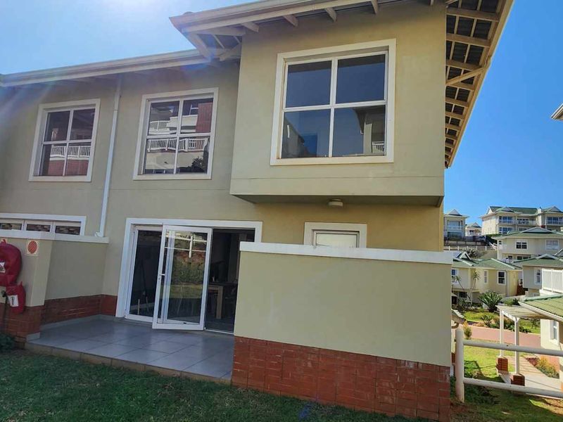 Townhouse For Sale in Kindlewood Estate, Mount Edgecombe, KwaZulu Natal - no transfer duty - Photo 7