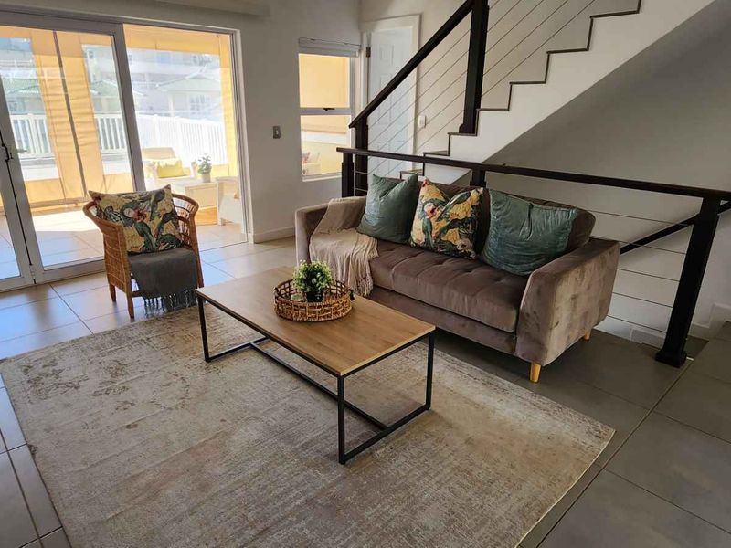 Townhouse For Sale in Kindlewood Estate, Mount Edgecombe, KwaZulu Natal - no transfer duty - Photo 5