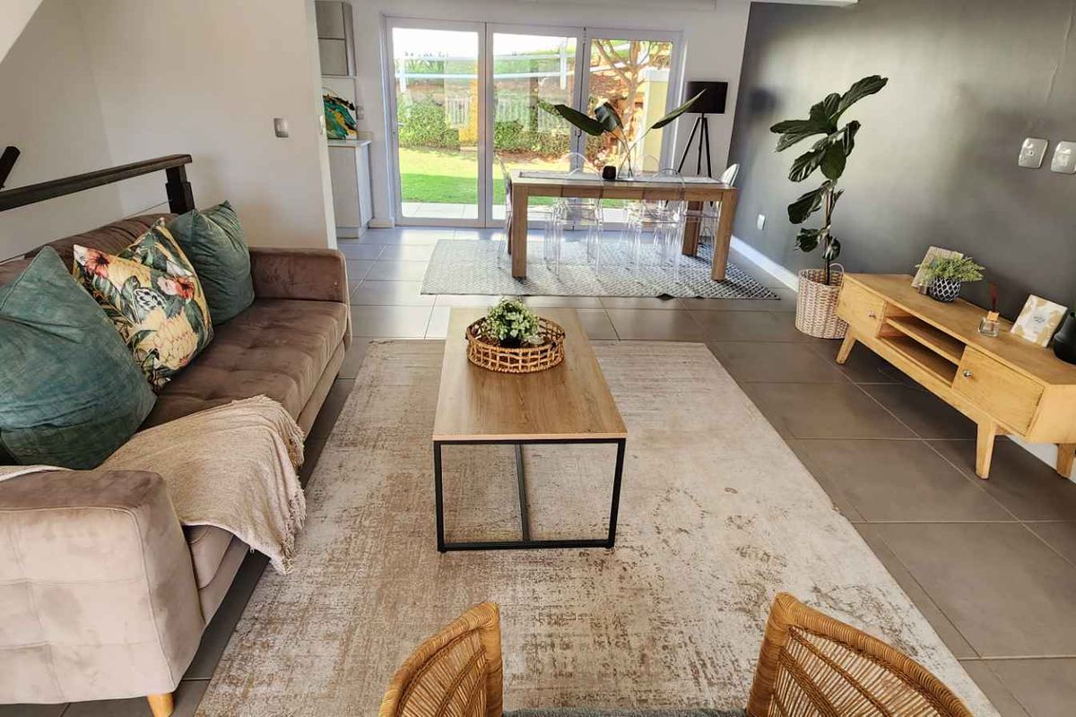 Townhouse For Sale in Kindlewood Estate, Mount Edgecombe, KwaZulu Natal - no transfer duty - Photo 3