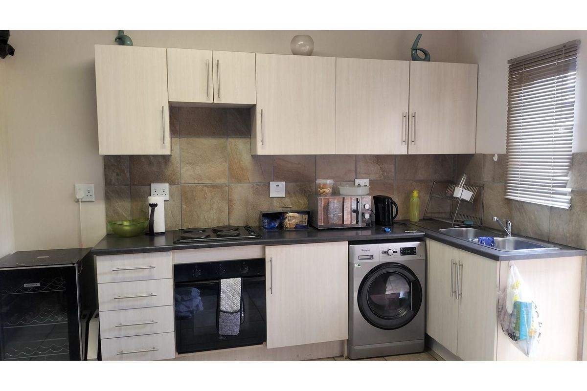 Apartment For Sale in Monte Vista, Hartbeespoort, North West - Photo 4