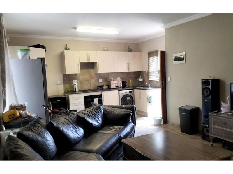 Apartment For Sale in Monte Vista, Hartbeespoort, North West - Photo 7
