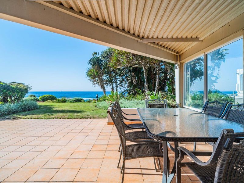 FRONT-ROW BEACHFRONT LIVING IN UMHLANGA Central, Umhlanga, KwaZulu Natal - Photo 4