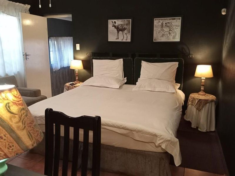 Exceptional Investment Opportunity: 10-Bedroom BnB in Prime Empangeni Location - Photo 7