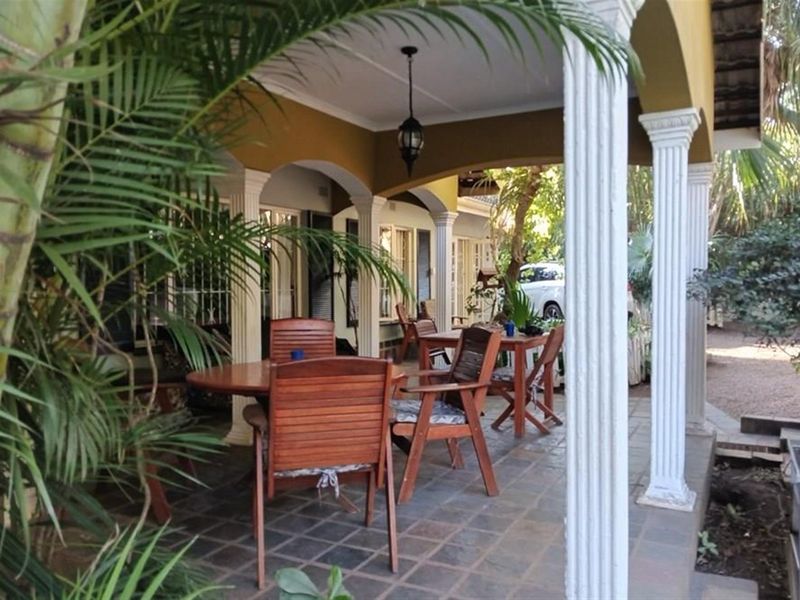 Exceptional Investment Opportunity: 10-Bedroom BnB in Prime Empangeni Location - Photo 3