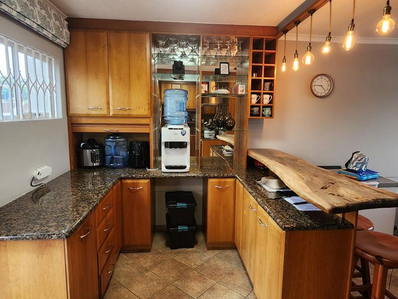 Simplex For Sale in Umgeni Park, Durban North, KwaZulu Natal - Photo 5