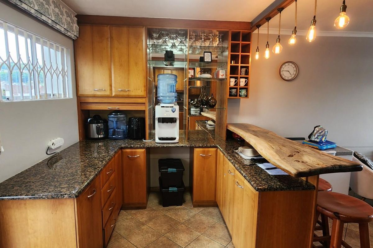 Simplex For Sale in Umgeni Park, Durban North, KwaZulu Natal - Photo 5