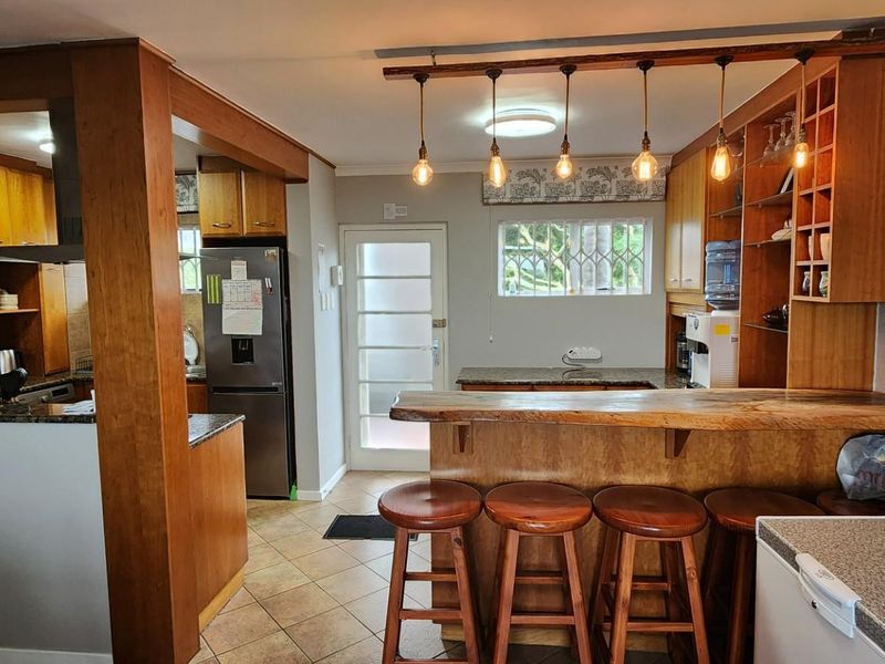 Simplex For Sale in Umgeni Park, Durban North, KwaZulu Natal - Photo 6