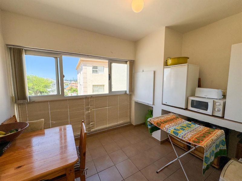 Centrally Located Value for Money Apartment For Sale in Hartenbos - Photo 10