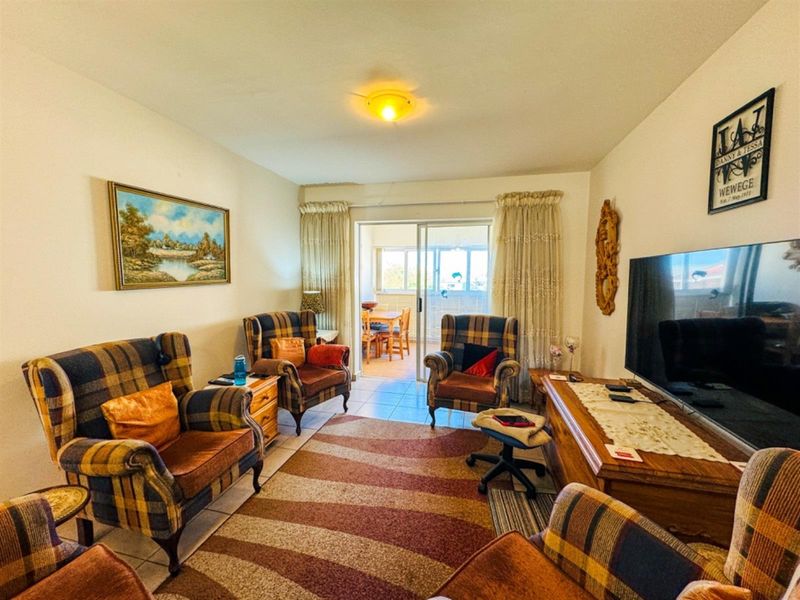 Centrally Located Value for Money Apartment For Sale in Hartenbos - Photo 5