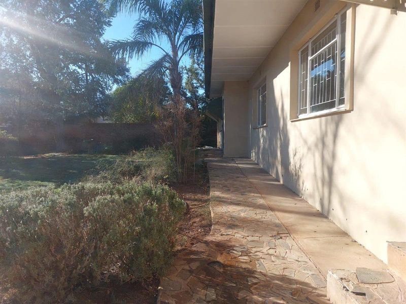 House SOLD in Ladismith - Photo 8