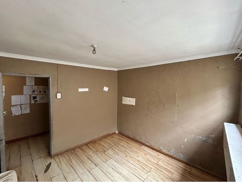 5 bed House For Sale in Blue Downs - Photo 5