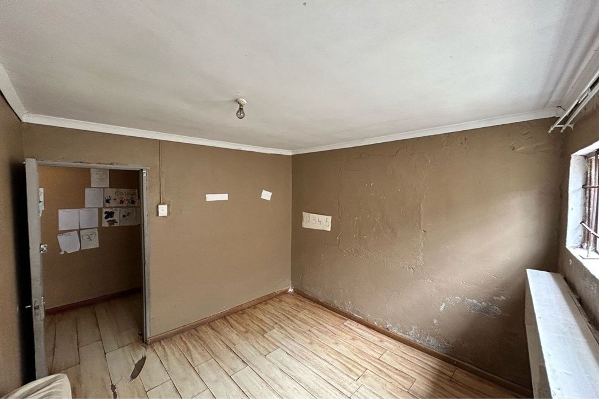 5 bed House For Sale in Blue Downs - Photo 5