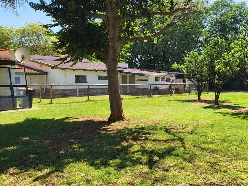 Residential and Commercial Property For Sale in Kameeldrift East, Pretoria - Photo 7