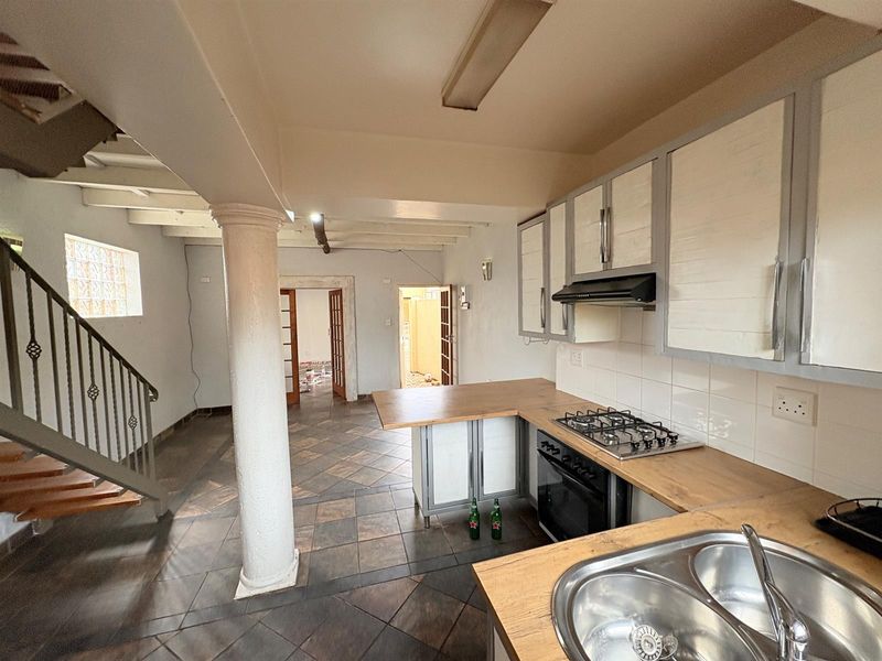 Cottage To Rent in Florida, Roodepoort - Photo 4
