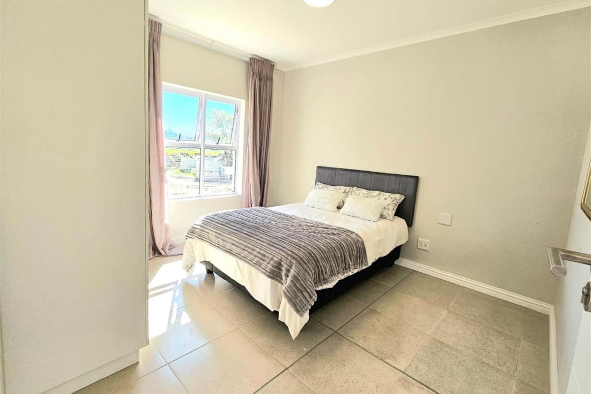 Apartment For Sale in Bellair, Bellville - Photo 4
