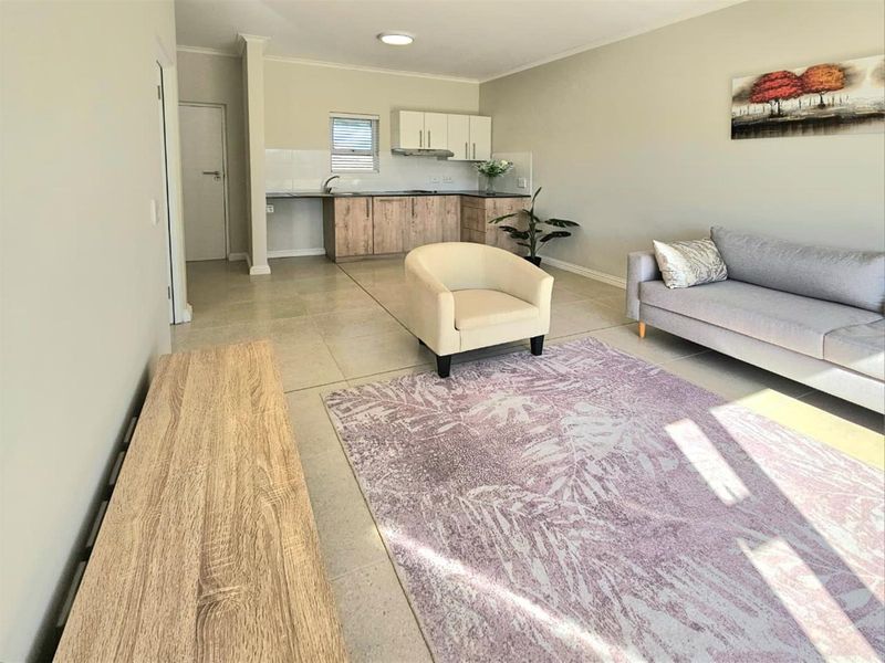 Apartment For Sale in Bellair, Bellville - Photo 3