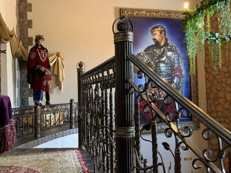 Iconic Medieval Boutique Hotel - Premier Event Destination - Photo 9