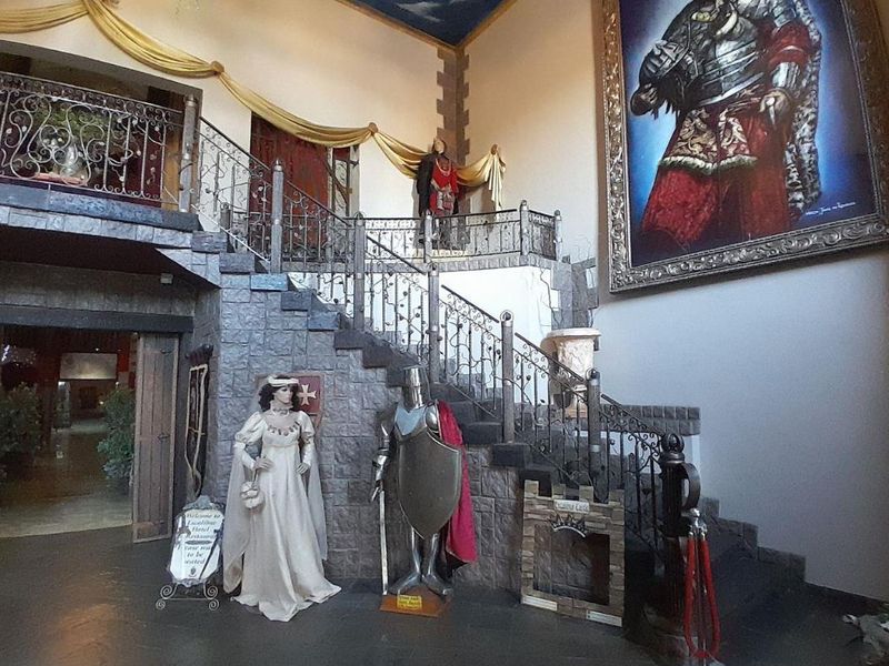 Iconic Medieval Boutique Hotel - Premier Event Destination - Photo 8