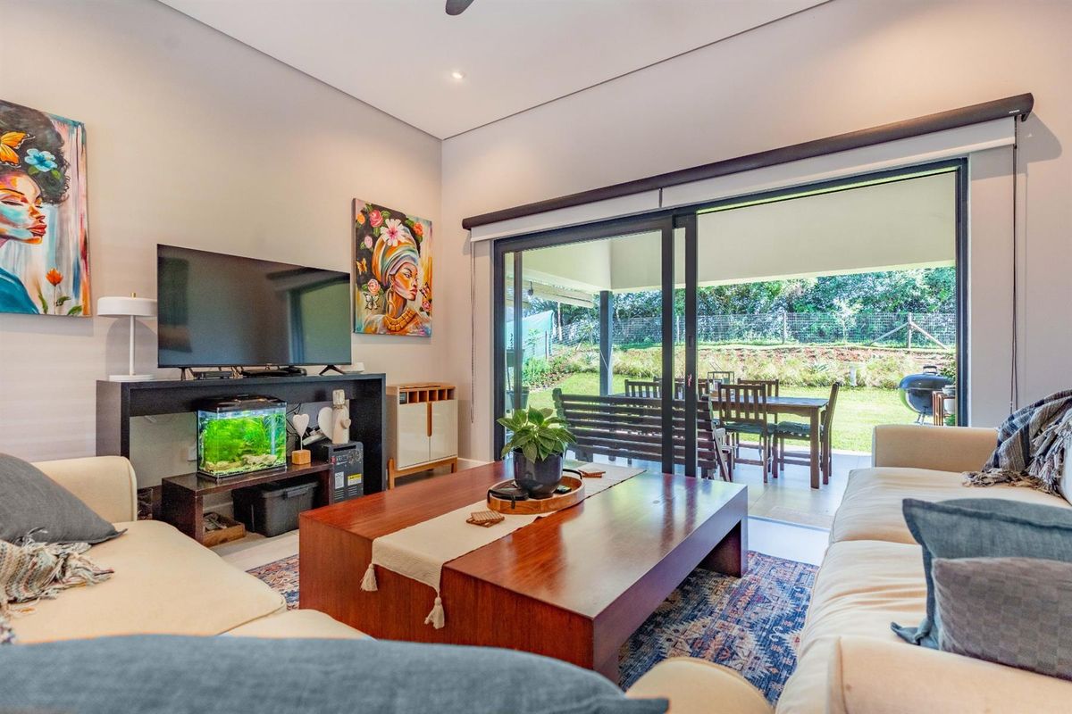 A Modern Family Homes, Prime Location - Photo 2