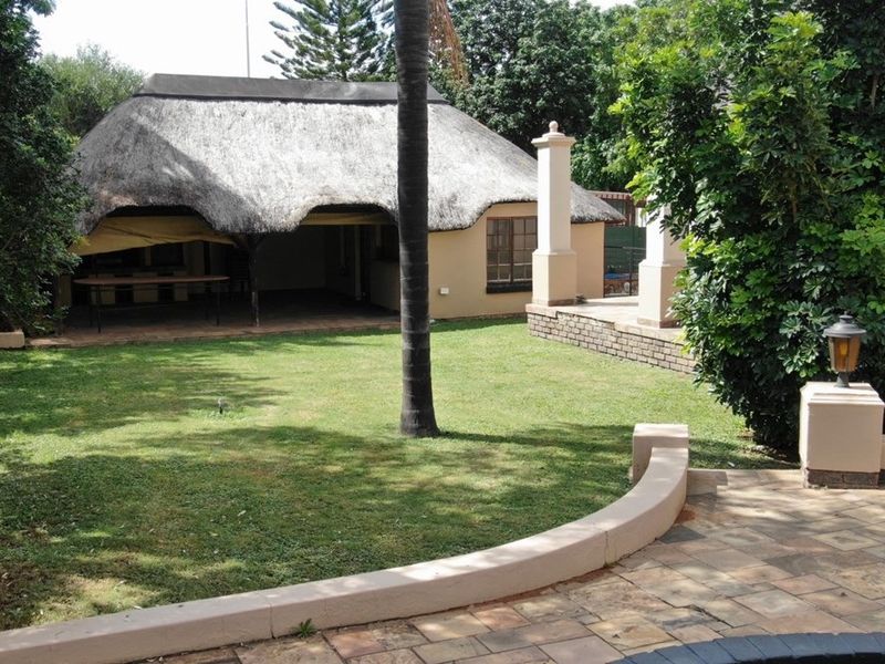 Charming Cape Dutch Retreat for Sale in Sought-After Bela Bela - Photo 9