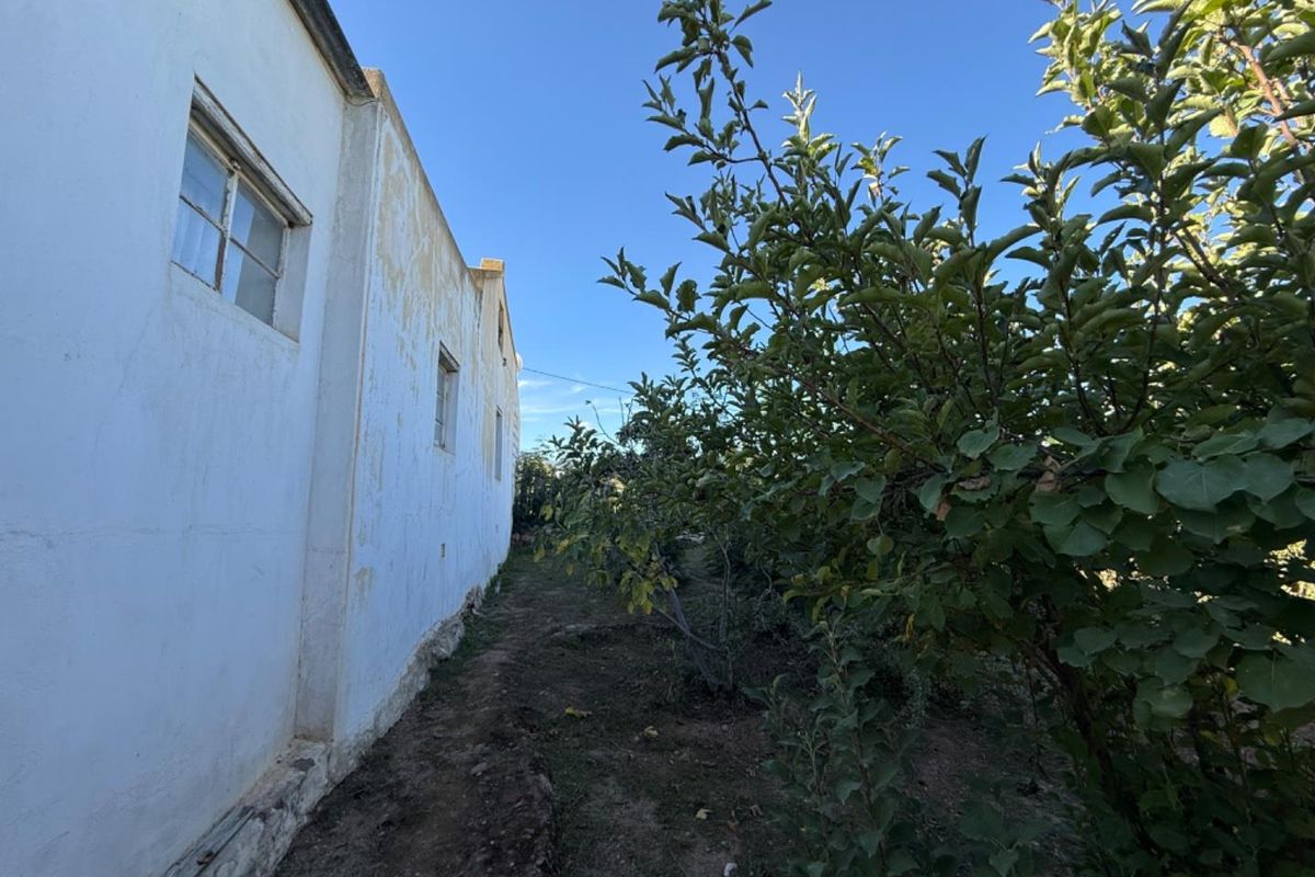 House For Sale in Van Wyksdorp, Ladismith - Photo 5